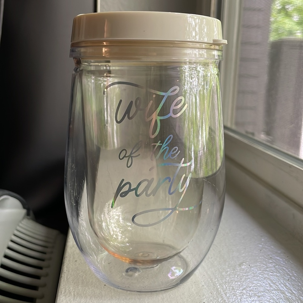 Clear Wife Of The Party 14.54 oz Wine Tumbler With Plastic Slide Top Lid